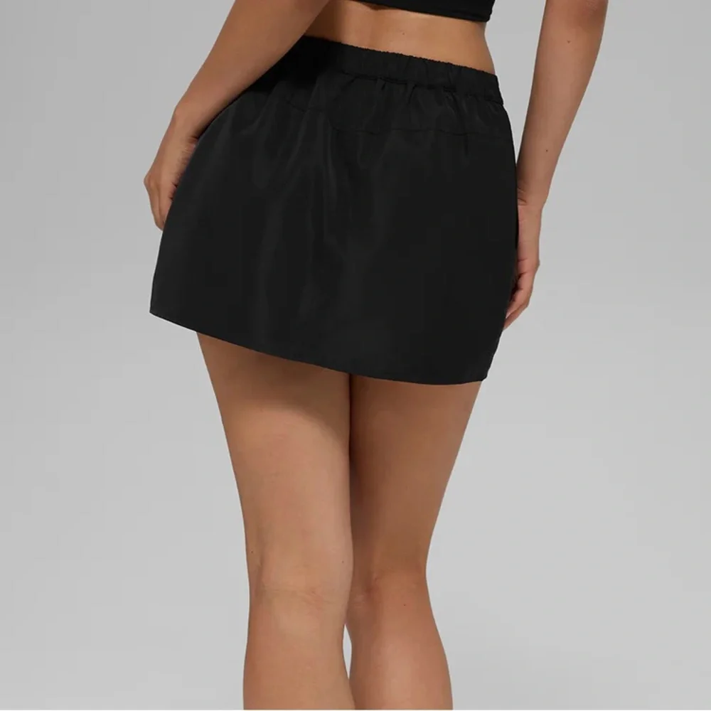 Alo Yoga Black Work It mini Skirt